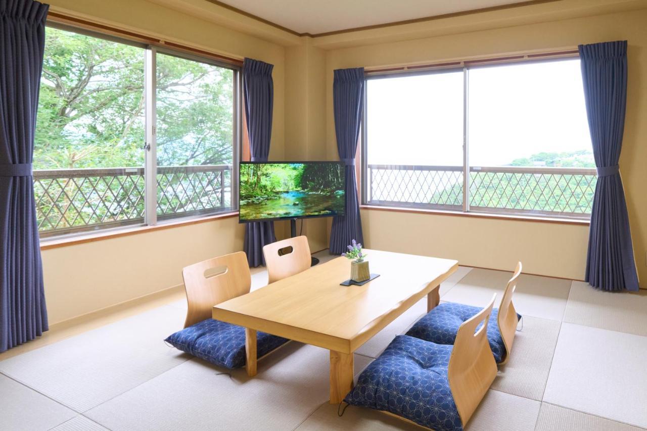Suite Villa Ocean View Minami-Atami Atami  Esterno foto