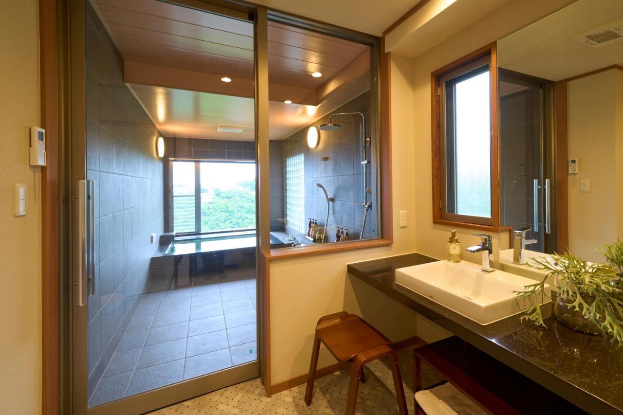 Suite Villa Ocean View Minami-Atami Atami  Esterno foto