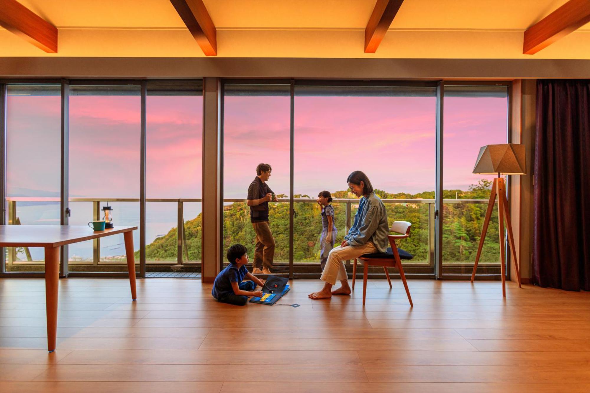 Suite Villa Ocean View Minami-Atami Atami  Esterno foto